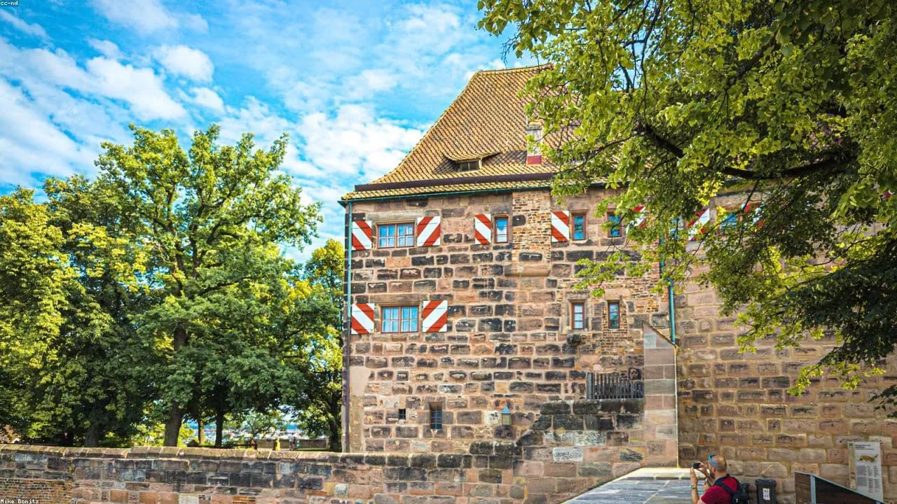 Himmel austauschen bei Immobilienfotos: Wie ein blauer Himmel Ihre Immobilie schneller verkauft