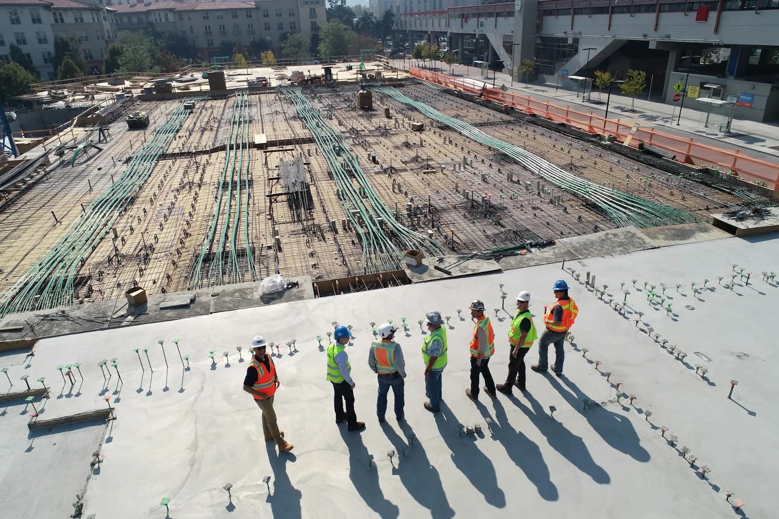 Stockende Neubauprojekte neu vermarkten: Wie Visualisierung gestoppte Bauvorhaben wiederbelebt